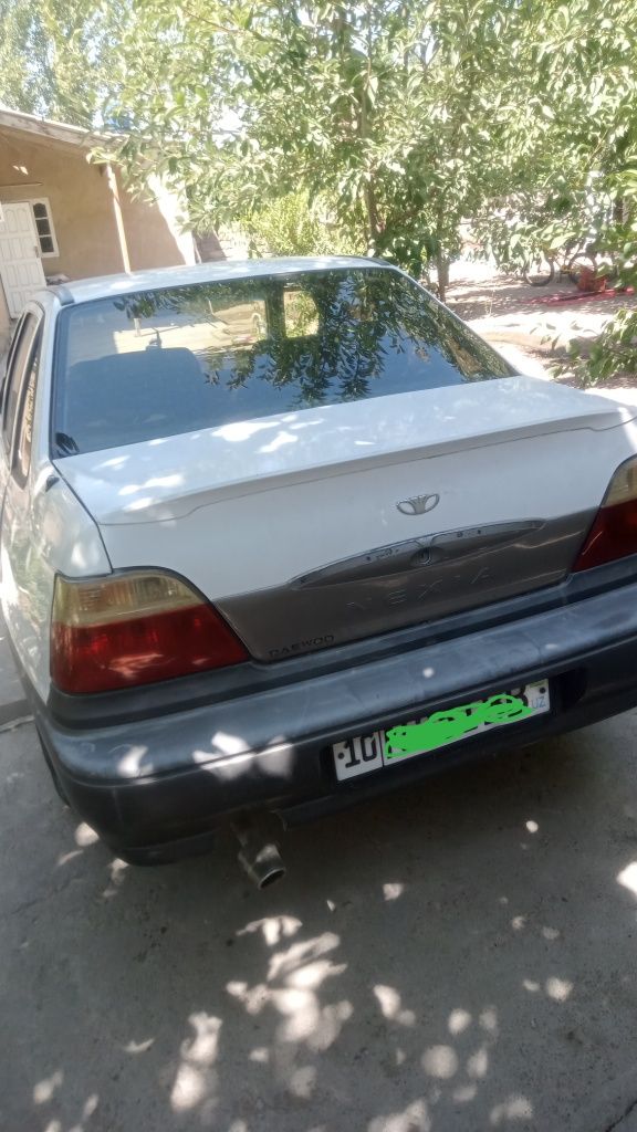 Daewoo nexia 1 sotiladi