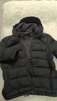 Черная зимняя мужская куртка