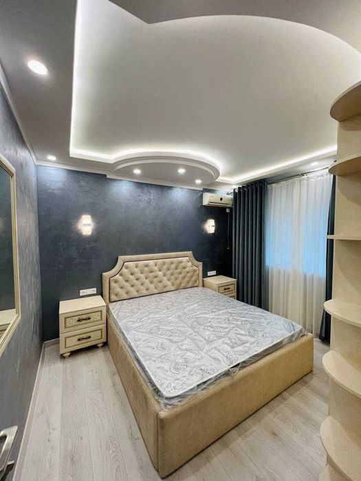 Продается Квартира Центр 
ОЙБЕК улица 3/3/4
ор-р ШохМедЦентр