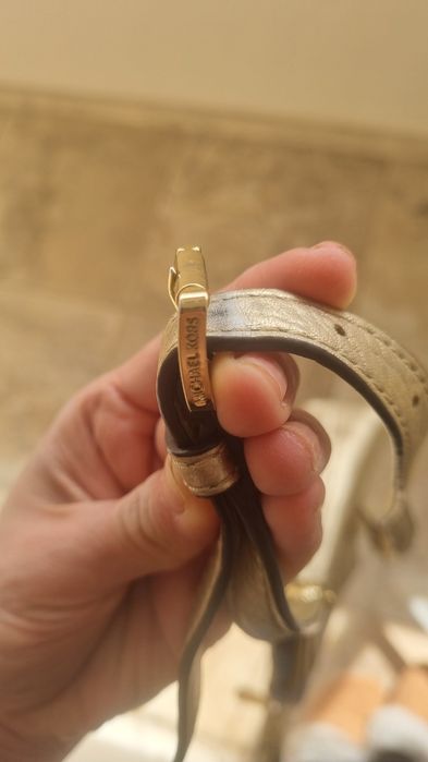 Michael Kors оригинална златиста чанта ест.кожа