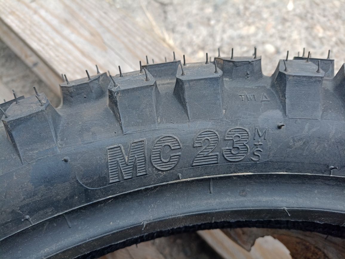 O anvelopa "enduro" NOUA Mitas 110/80 R18 dot 0921