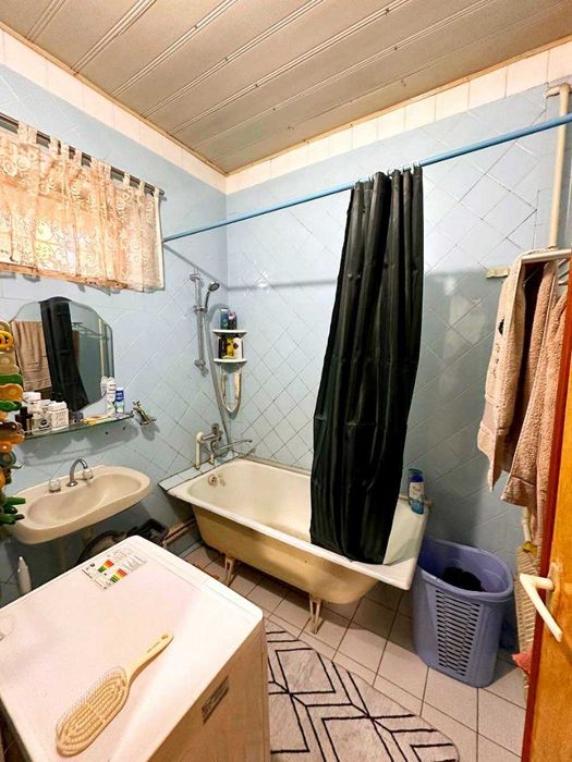 ул.Таллимаржон ор-р №158 Школа 2 +\1\2 Высокопотолочка 66м2 Двор Гараж