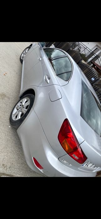 Lexus is 220d volan dreapta