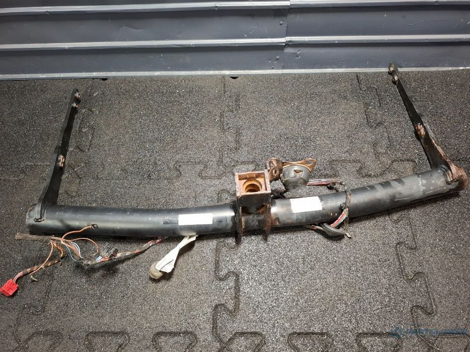 Bara carlig de remorcare SKODA SUPERB II Estate 3T5 2009 - 2015 TDI CBBB, CFGB 3T0803881C