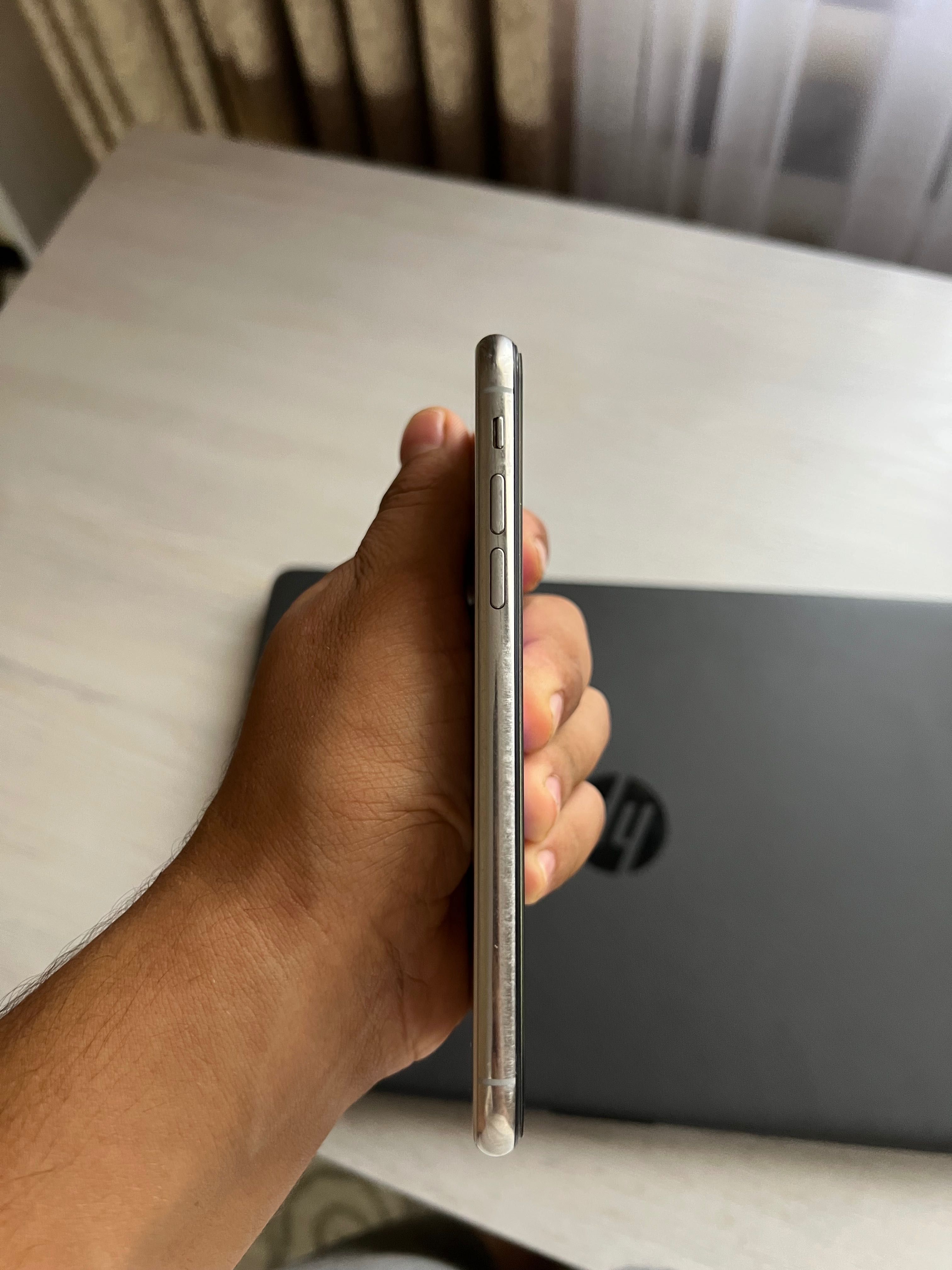 Iphone xs sotiladi
