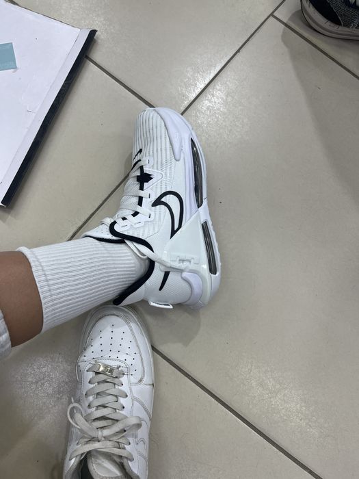 Nike LeBron Witness 7