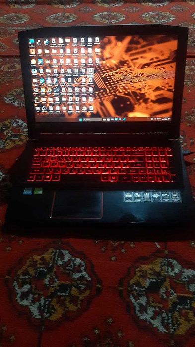 Acer Nitro 5  Sotiladi