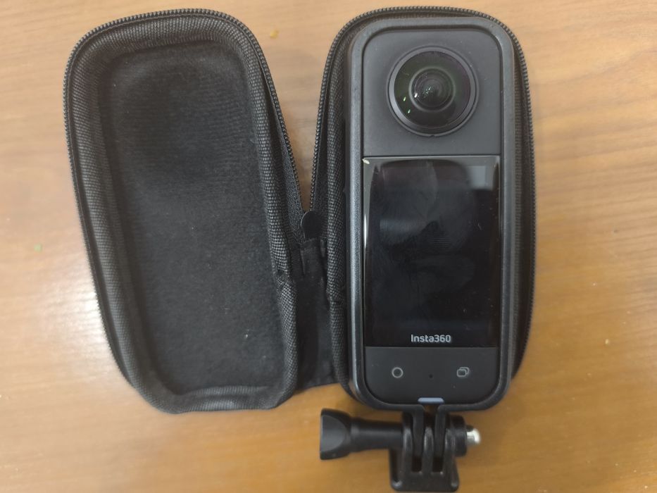 Камера Insta 360