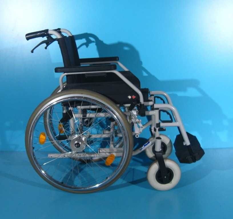 Scaun cu rotile handicap pliabil B+B / latime sezut 43 cm