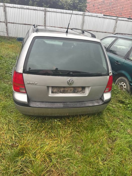 Vand VW Golf 4 pentru piese schimb/rabla