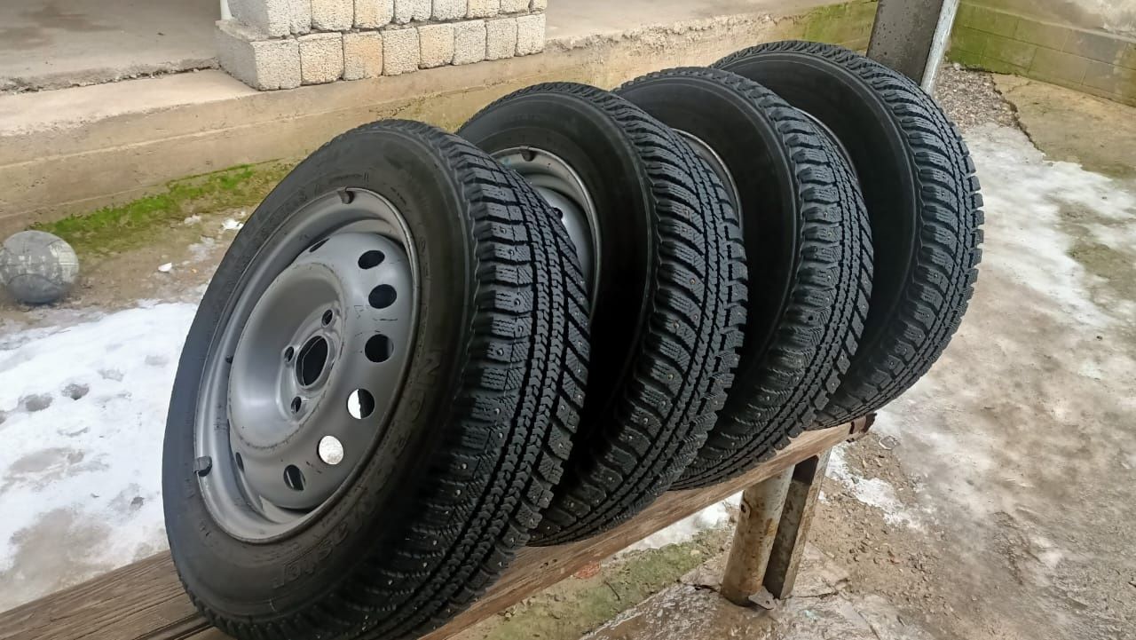 Шины в сборе на дисках