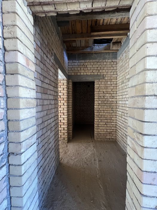 Mehnat Qizgaldok korobka holatda juda sifatli qurilgan asfalt bogan