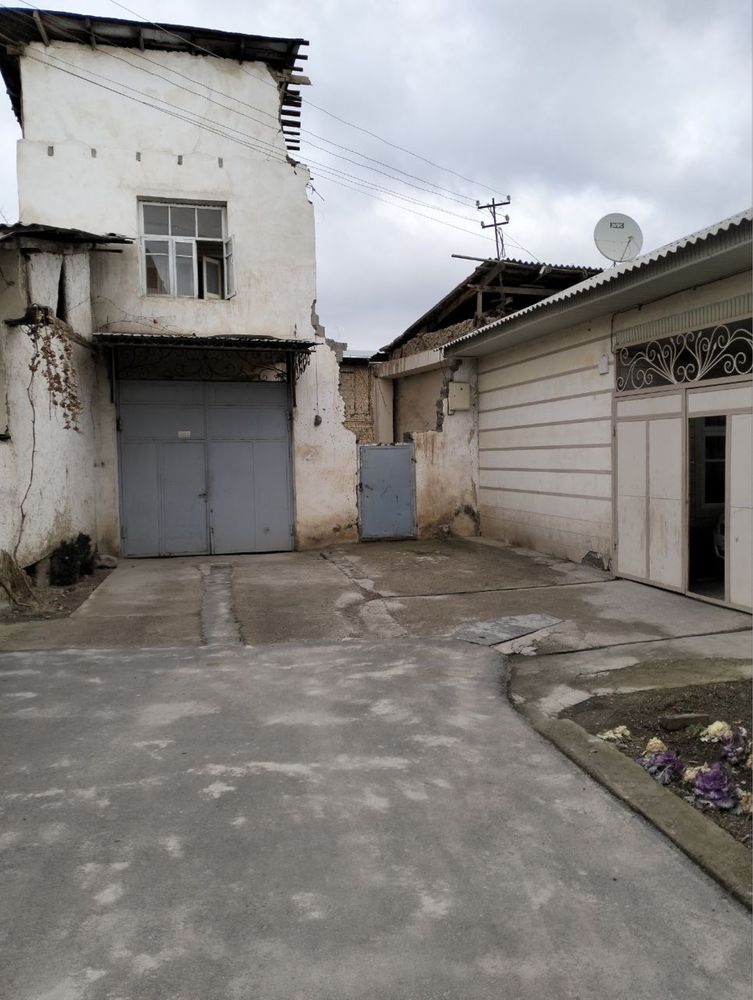 Ер хисобда 4 сотих,Чилонзор район,75000. доллар Олим полвон олдида.