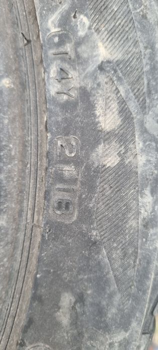 Vând 5 buc cauciucuri