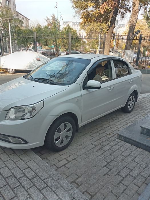 Авто нексия 3 евро  2018 год7.500 в