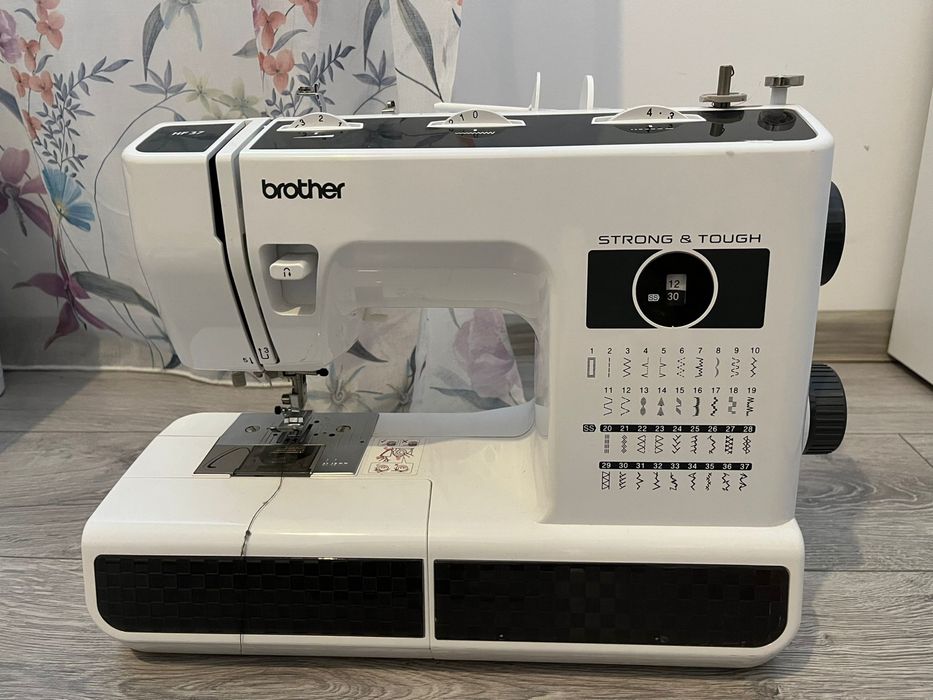 Masina de cusut BROTHER HF37
