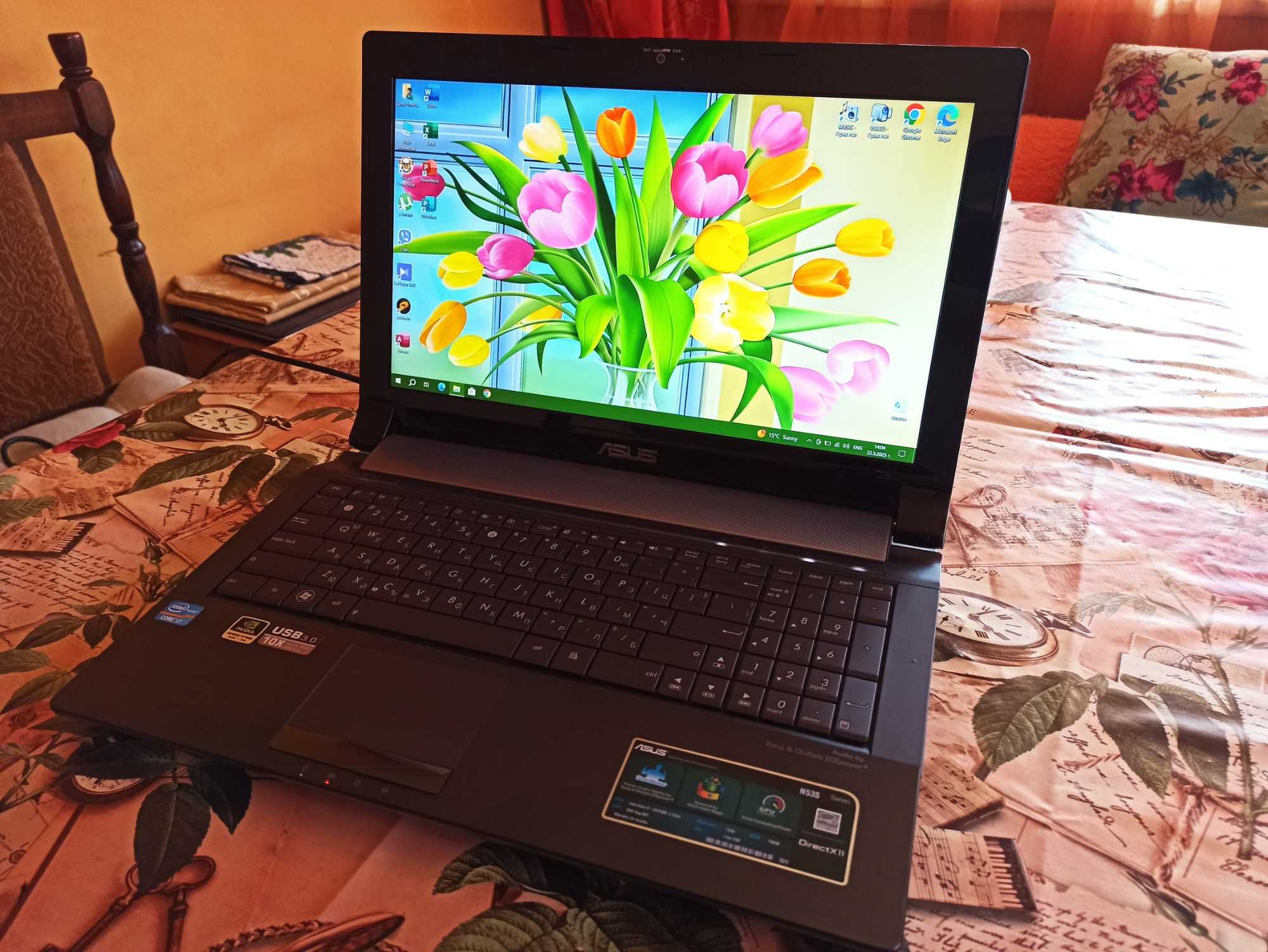 Бърз Лаптоп ASUS с Intel Core i5 / 8Gb RAM / GeForce 540M 2Gb / SSD