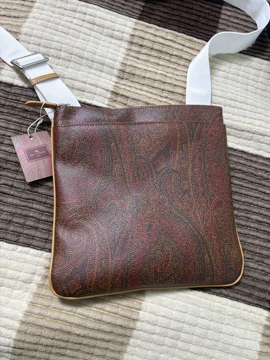 Барсетка etro продантся срочно