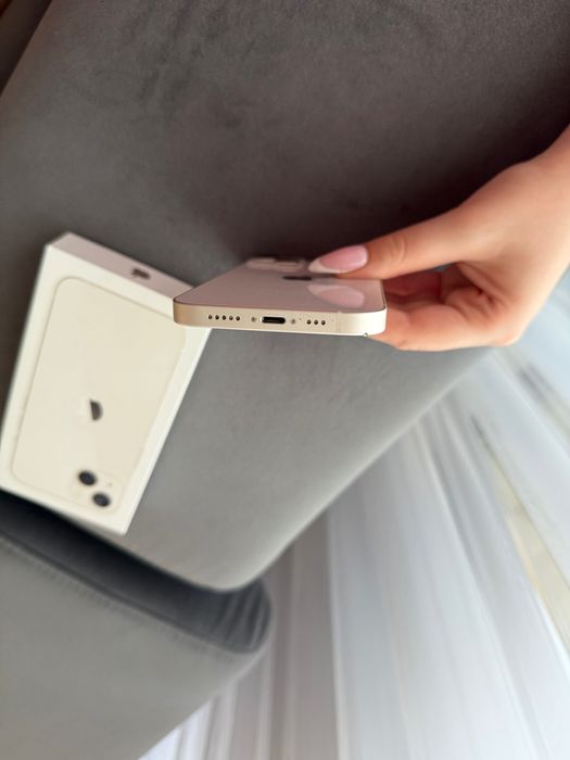 Телефон iPhone 13 256GB