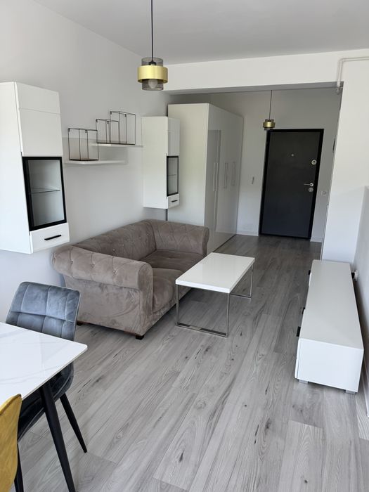 Inchiriez apartament Floresti cu parcare subterana !