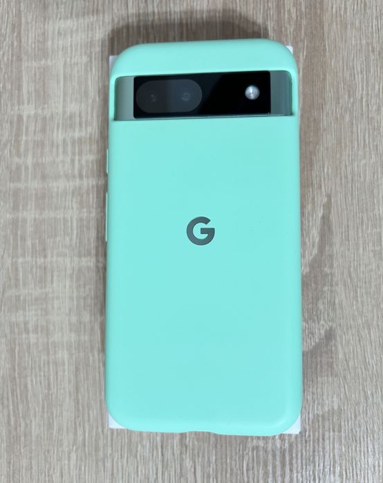 Google pixel 8a green