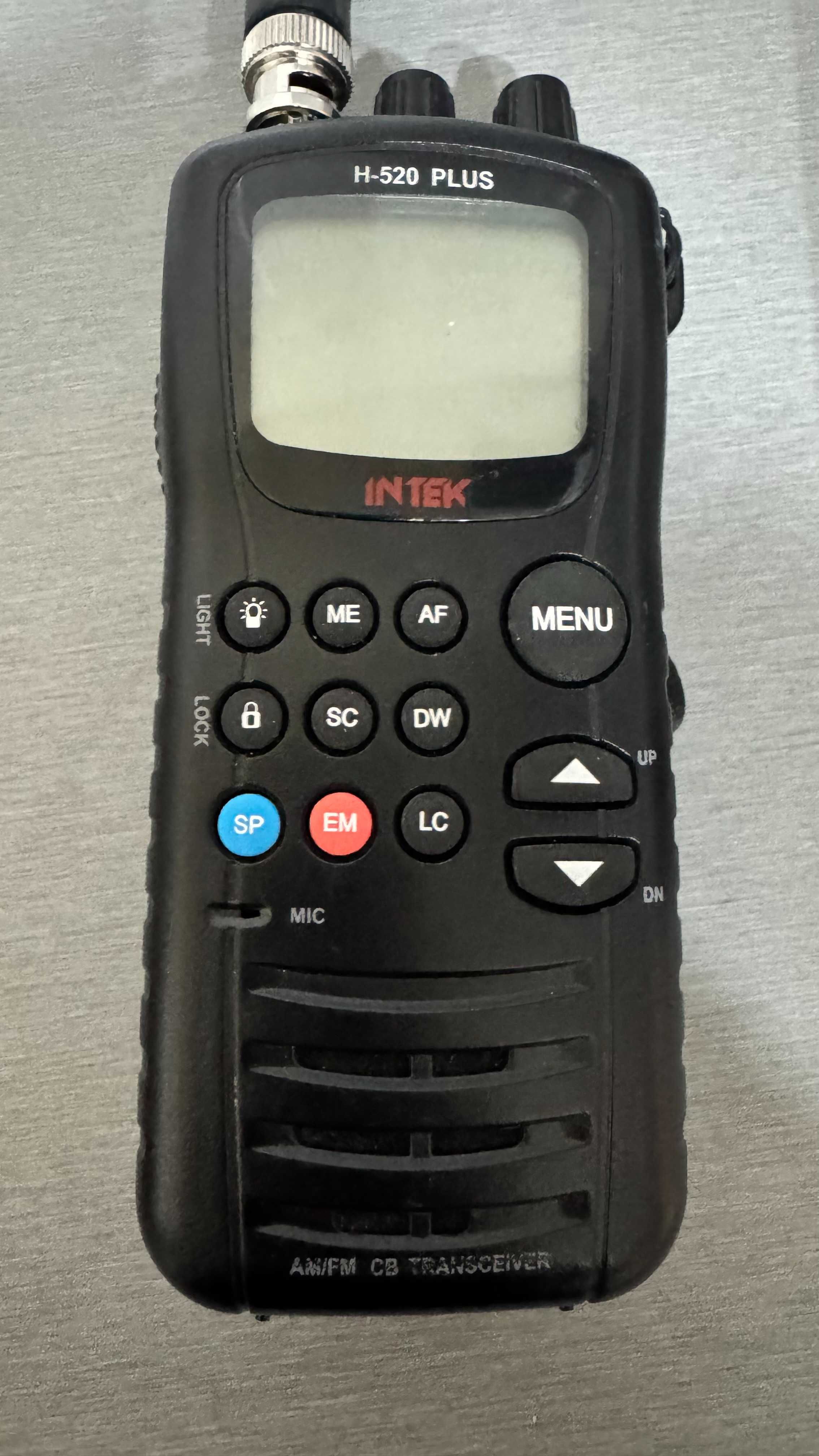 Радиостанция за камион,бус,кола - INTEK H-520 PLUS