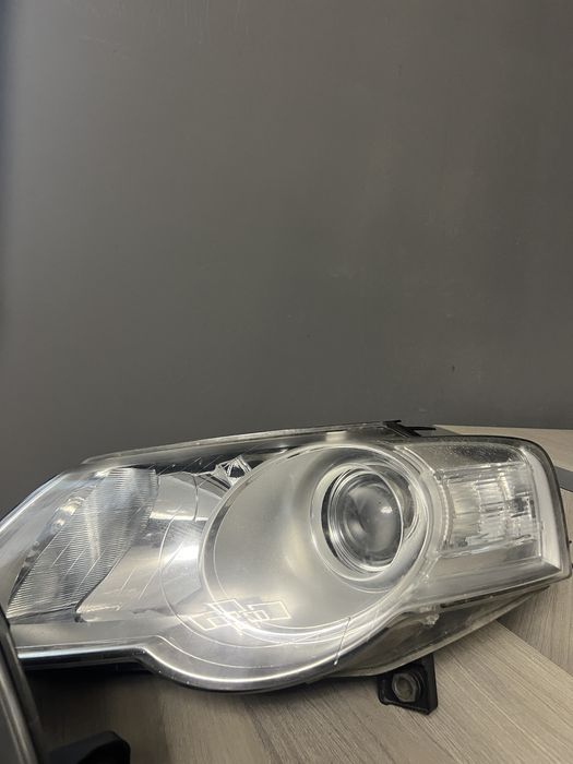 Faruri Passat B6 impecabile