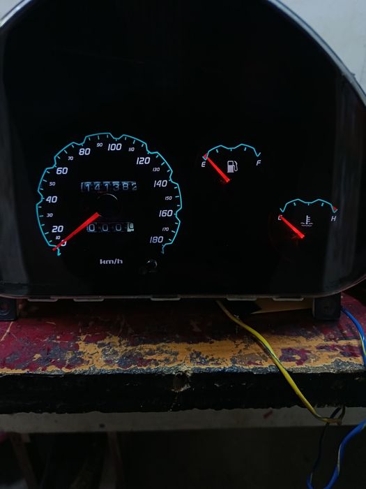 Matiz best tablo sotiladi. Продоется приборная панел Матиз бест.