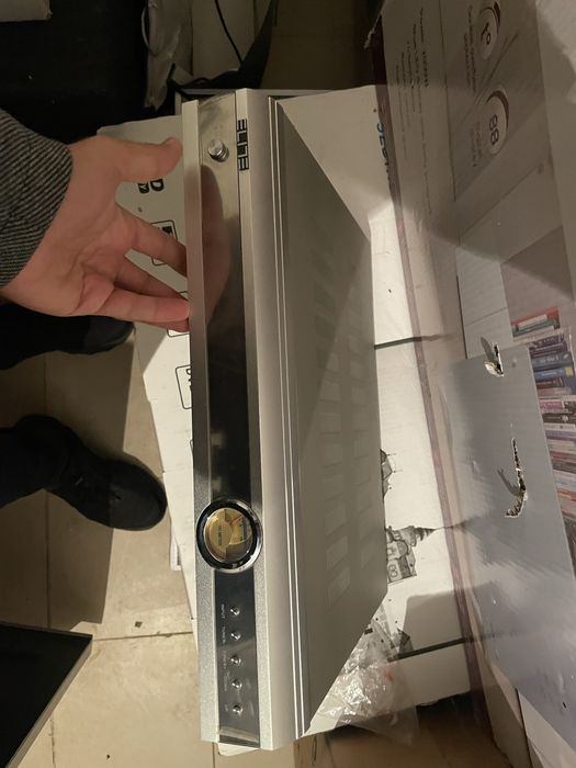 Колони Elite 2x100W + 3x30W + усилвател