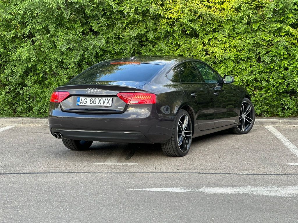 Vând Audi A5 3.0