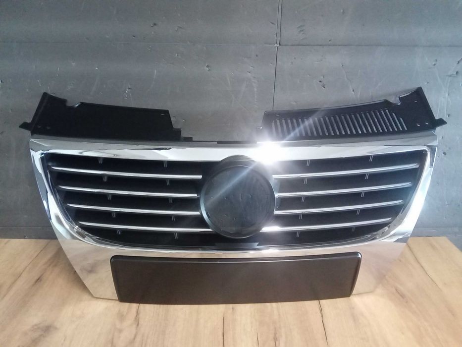 Grila radiator VW Passat B6 2005-2010 Berlina si Break