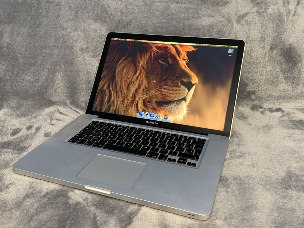  MacBook Pro 15” i7 Late 8gb ram ( display, baterie , tastatura, )