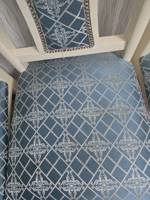 Стол трансформер и  стулья