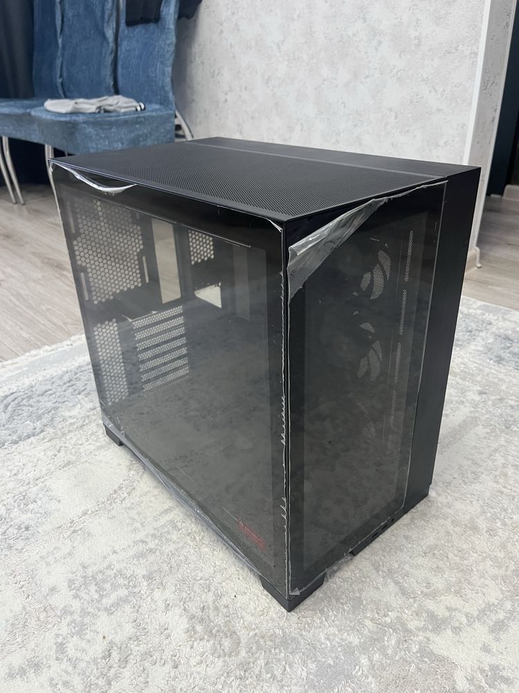 Корпус для ПК LIAN LI Dynamic EVO G99.011DEX.00 в чёрном цвете
