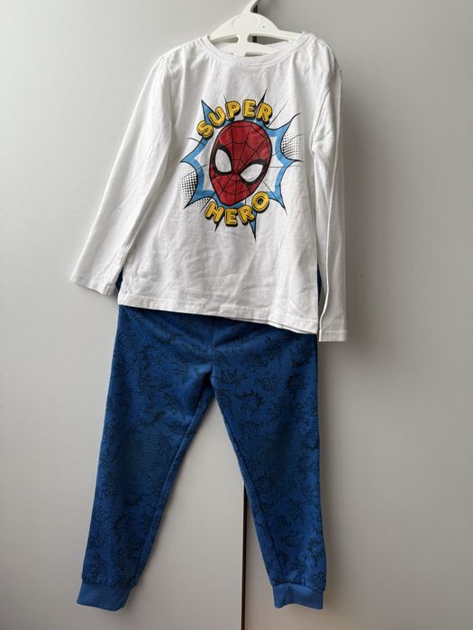 Lot haine mărimea 116