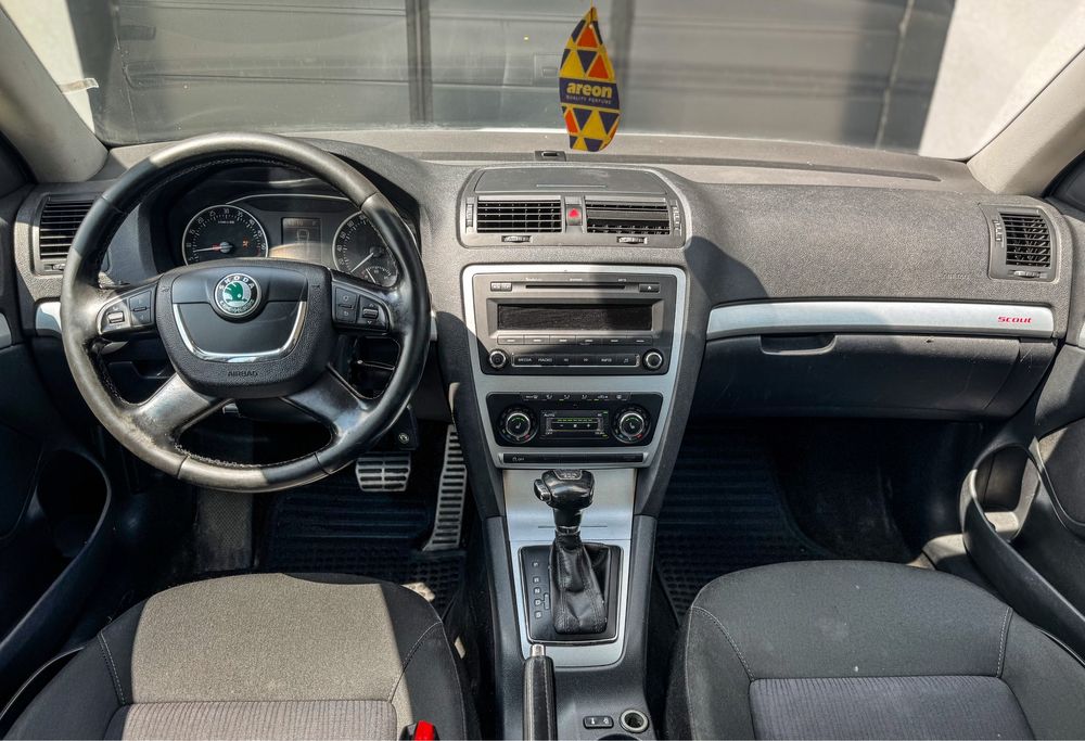Vând Skoda Octavia Scout / 2013 / 2.0 TDi 140 CP / 4x4 / Înmatriculat