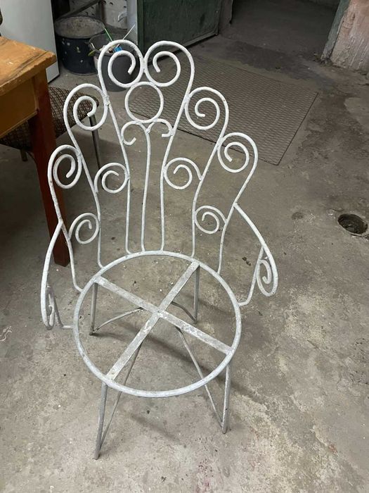 Градински метален стол