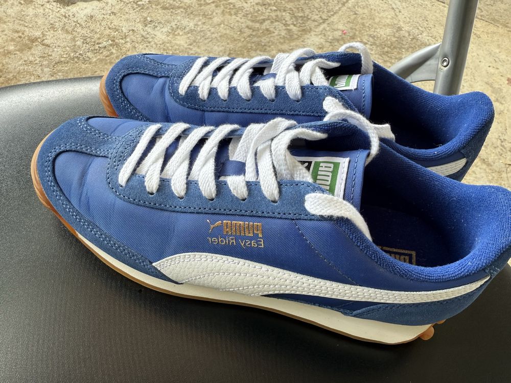 Продавам маратонки на Puma. Носени един единствен път, но са големи.