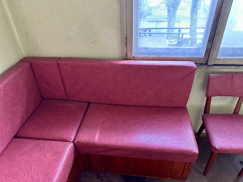 хладилник с фризер кухненски ъгъл ъглова витрина