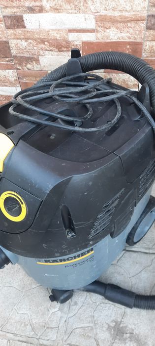 Прахосмукачка  Karcher  nt35/1 Tact Тупалка Сухо Строителство Почиства