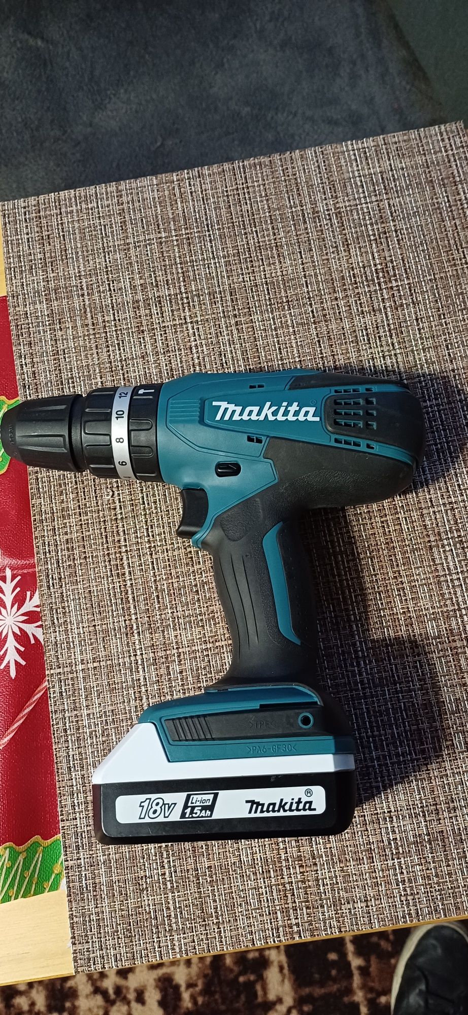 Чисто нов винтоверт MAKITA HP457 D