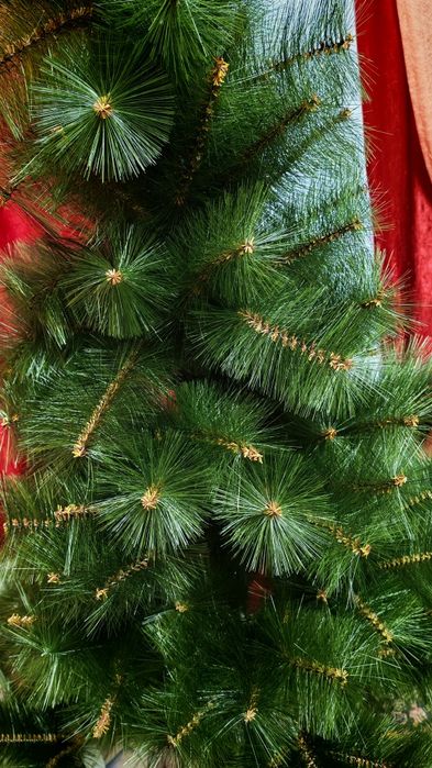 Продам искусственн ёлку