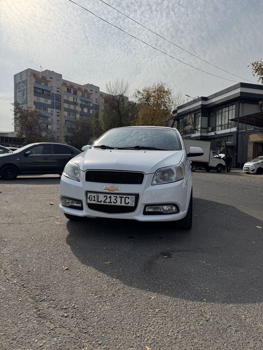 Neksa 3 avtomat Sotiladi