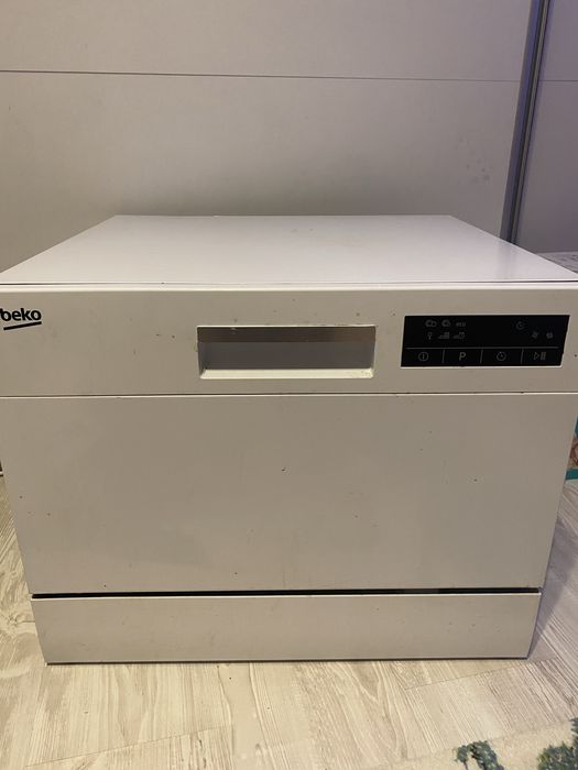 Masina de spalat vase Beko 6 seturi, 6 programe