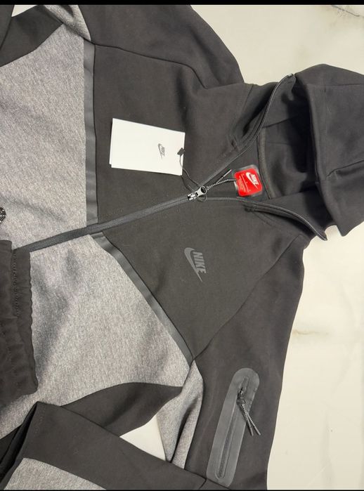 Nike Tech Fleece Dark Grey & Black – Mărimea S