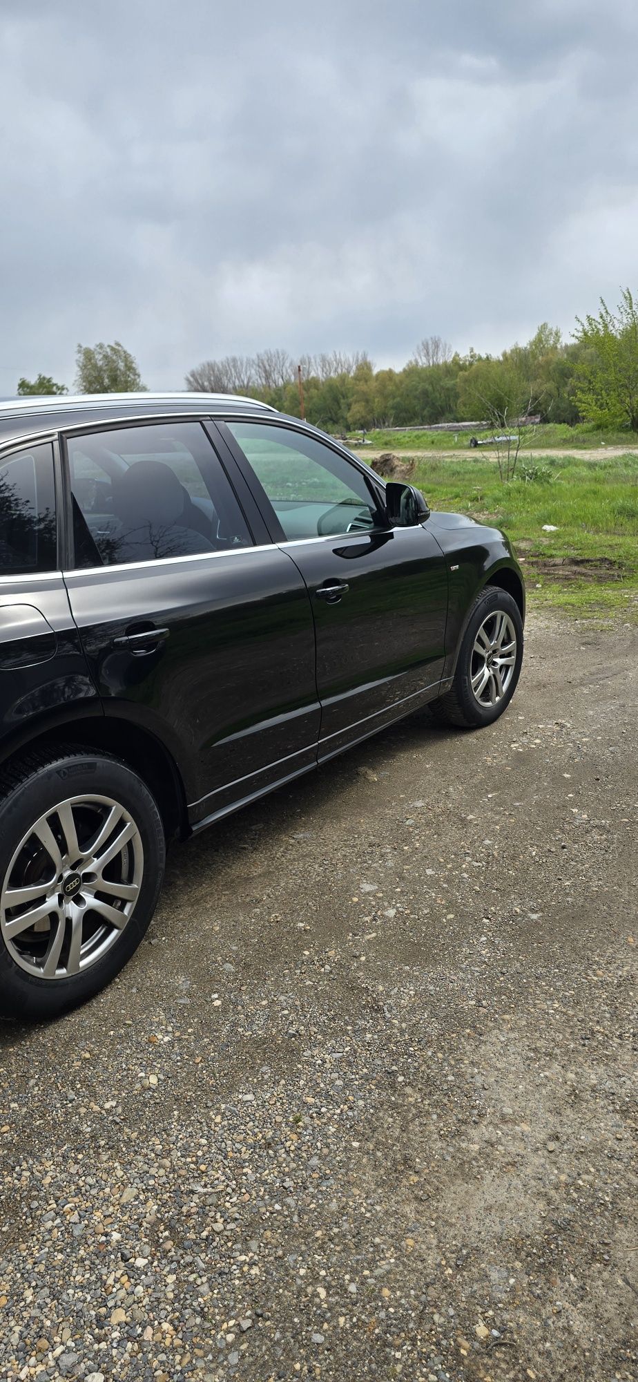 Audi Q5 2.0 tdi 170 cp