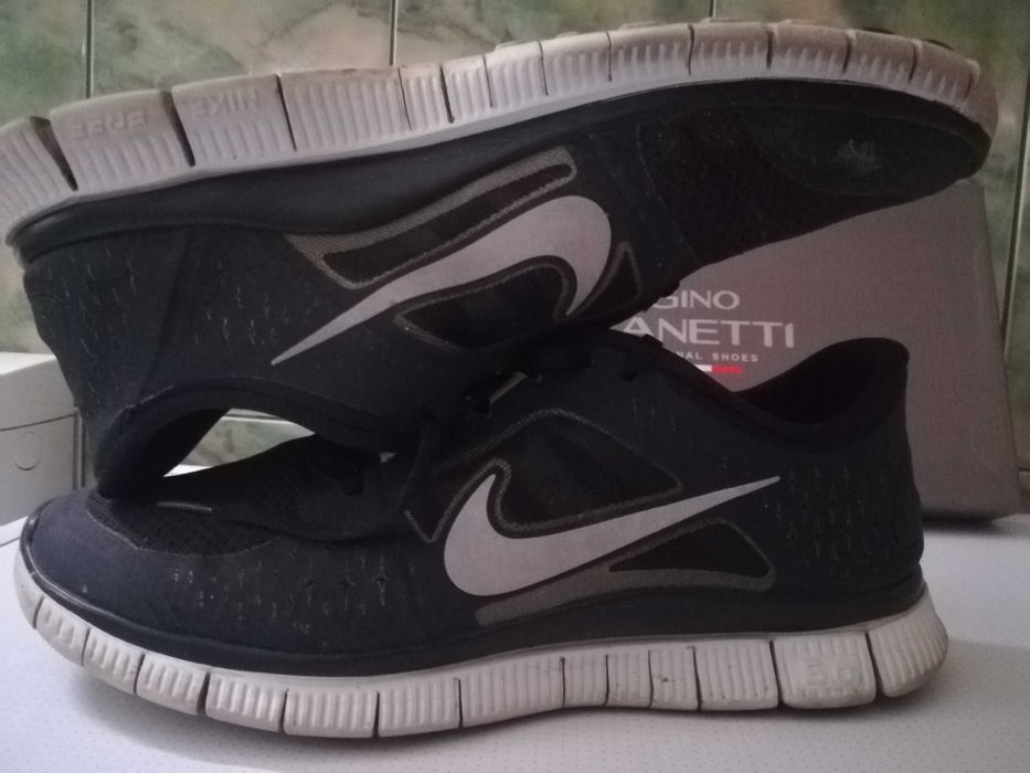 Adidasi Nike Free Run 3