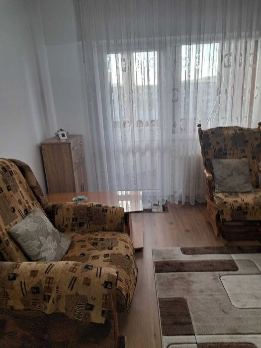 PF vand garsoniera, zona Sanitas