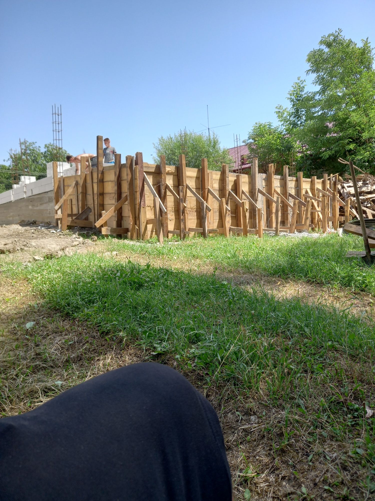 Executam lucrări de construcții