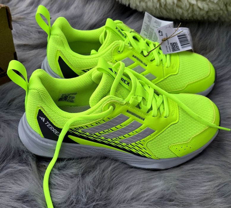 Adidas Terrex оригинални дамски сникърси нови 38 2/3